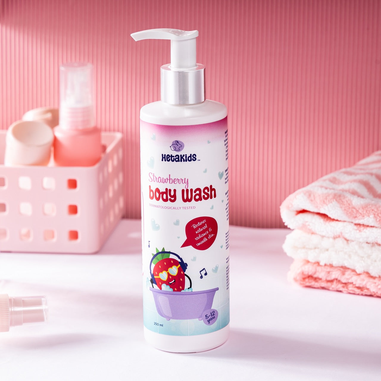 Strawberry Body Wash for Kids | Nourishing & Moisturizing | Paraben & Sulfate-Free | Prevents Acne | Strawberry Infused | Gentle Kids Body Wash (Age: 5-12) | 250ml Delight | 100% Vegan